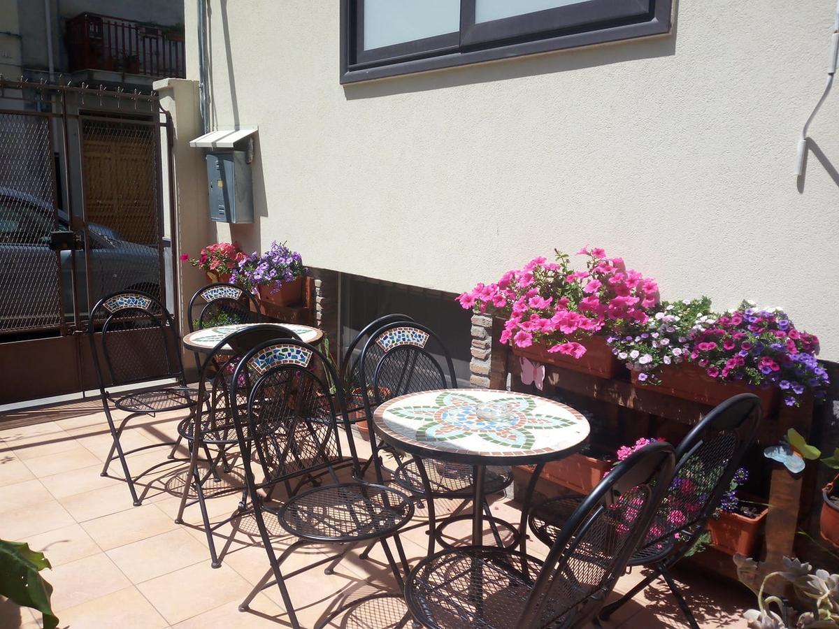 Eurelios Bed & Breakfast Adrano Exterior photo